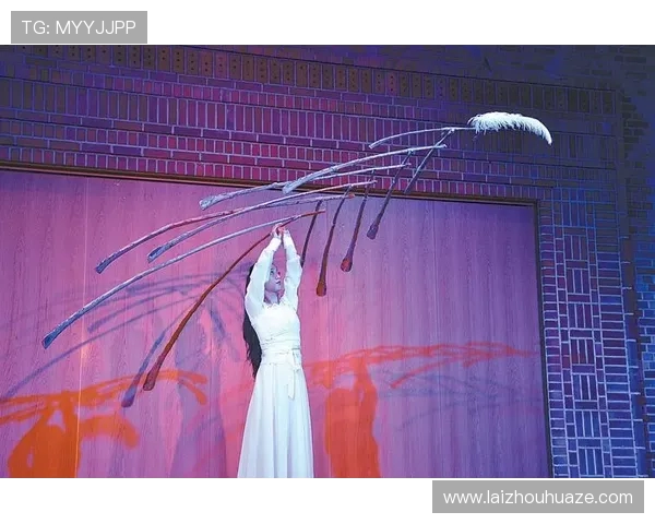 跳水运动的极限之美与力量平衡探索人类挑战自我极限的精彩瞬间