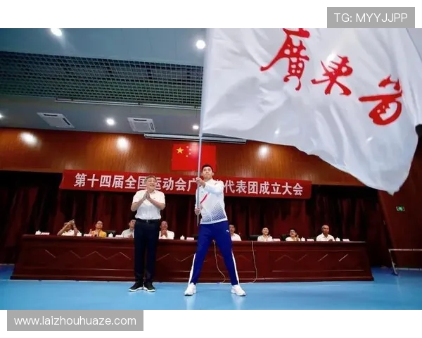 跳水运动的魅力与挑战：从基础动作到竞技高峰的全面解析