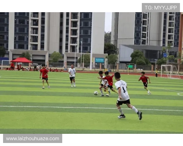 当足球遇上青春热血梦想赛场燃起永不熄灭的激情之火