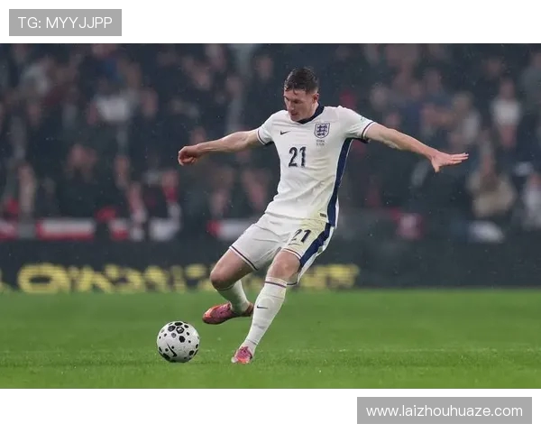 世界杯激战引爆全球体育热潮展现足球无限魅力与激情盛大风暴席卷世界 世界杯激战引爆全球体育热潮展现足球无限魅力与激情盛大风暴席卷世界